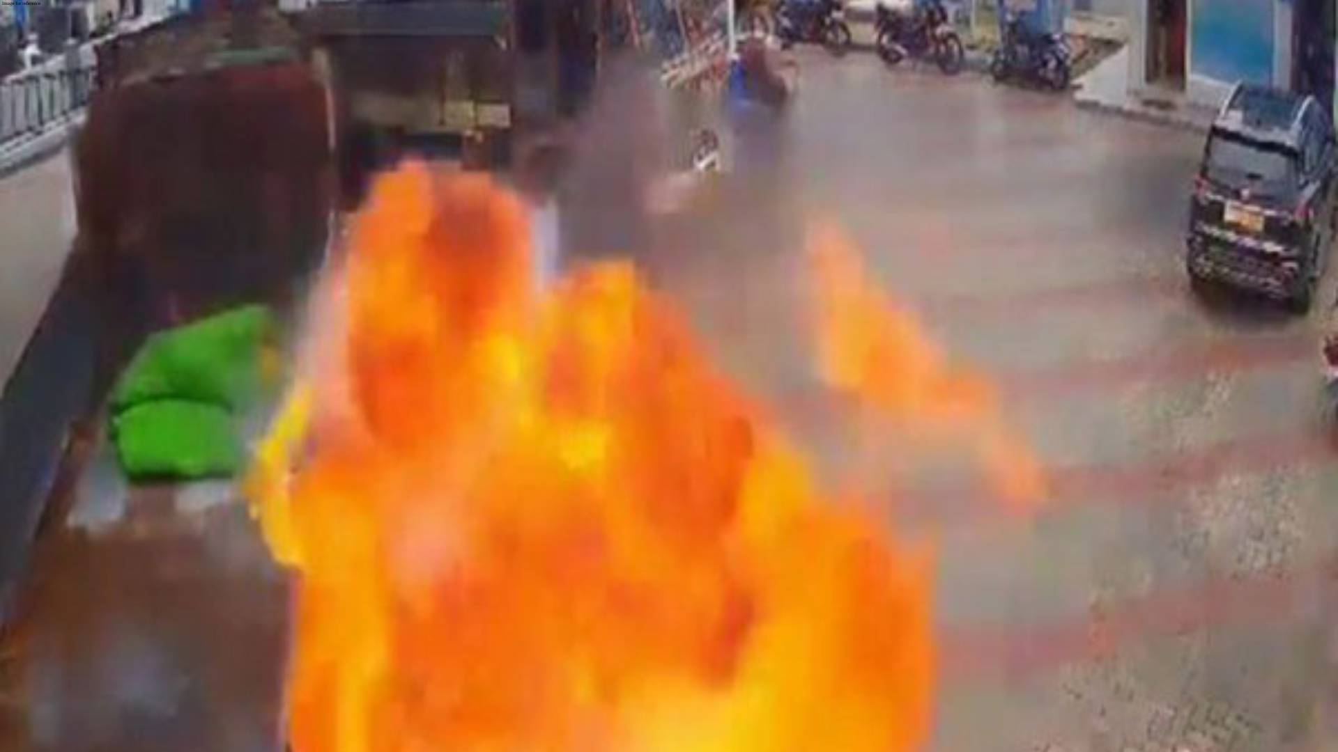 Telengana: Lorry catches fire at petrol pump; no casualties reported